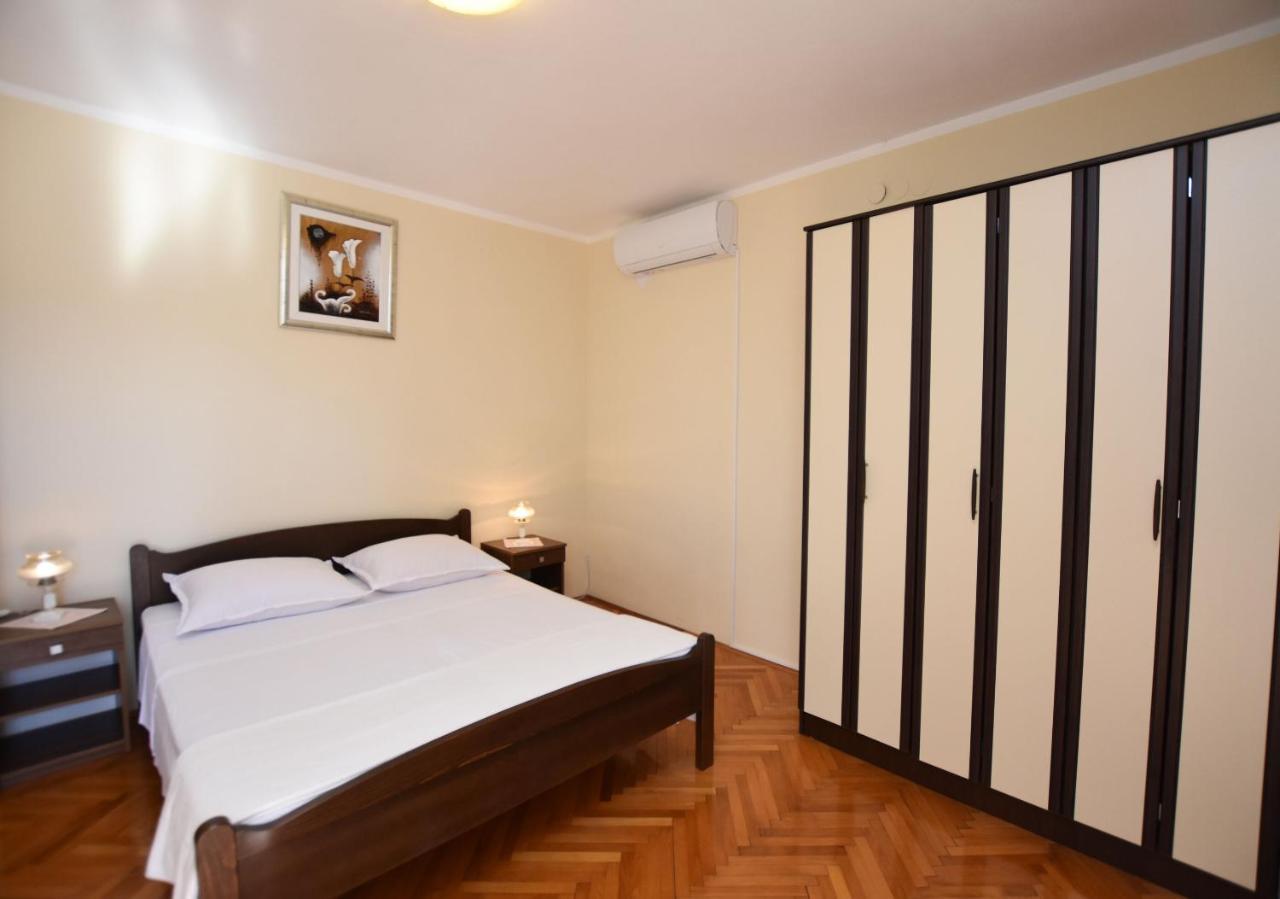 Apartment Ruzica Primosten Exterior photo